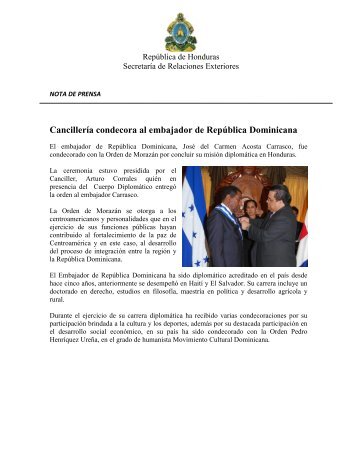 Cancillería condecora al embajador de República Dominicana