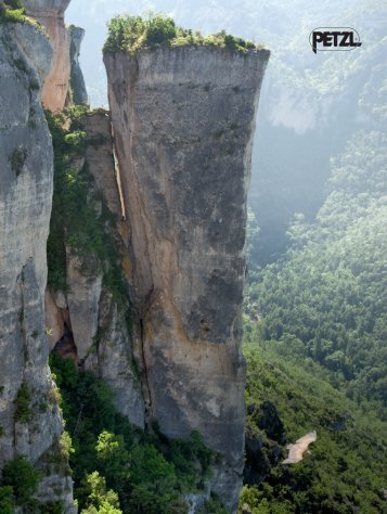 Manual Petzl Sport Catalog 2010 - OCW