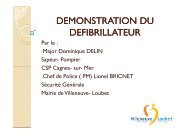 demonstration du defibrillateur - Mairie de Villeneuve Loubet