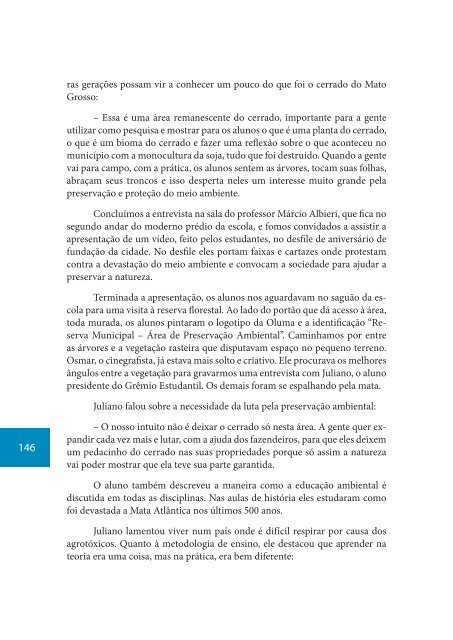 Um avião contorna o pé de jatobá e a nuvem de agrotóxico pousa ...