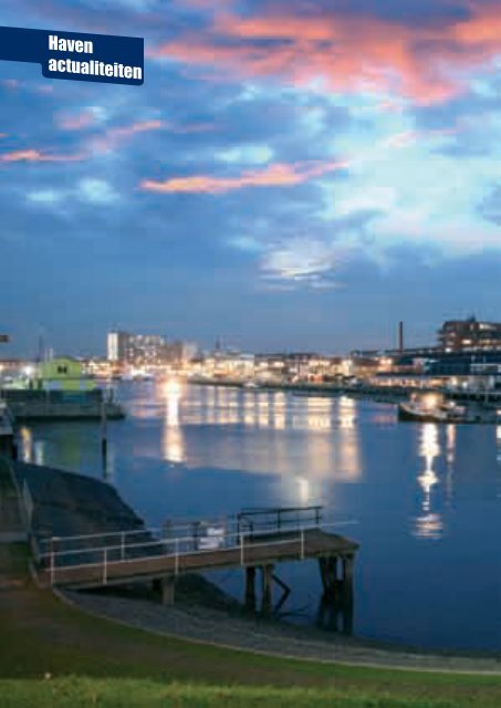 Baggeren in de haven Wereldreis Pelikaan Damesteam in IJskegel