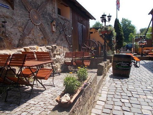 Dümpfelschöpfer,- ein wunderschöner Biergarten in Lichtenfels