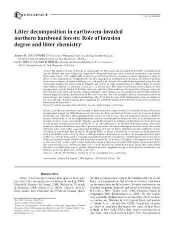 Litter decomposition in earthworm-invaded northern hardwood forests