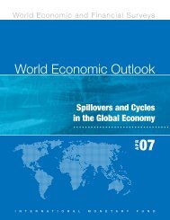 Spillovers and Cycles in the Global Economy, April 2007 - IMF