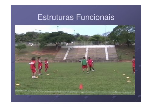 A METODOLOGIA DE ENSINO DOS ESPORTES : O ...