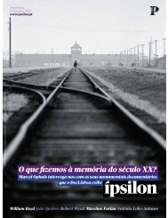 Jogo de matraquilhos com notas de dólares americanos espalhadas em alusão a  um conceito de aposta