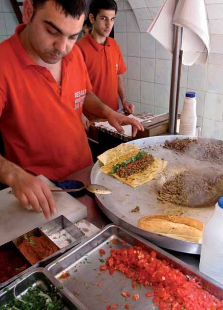 Istanbul Arka Sokak Lezzetleri OMR