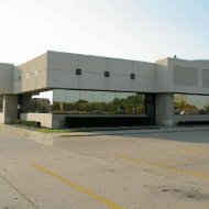 Exterior view of Dr. Aiello's office in Clinton Township MI