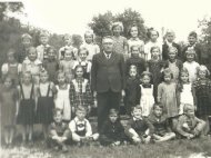 Alte Ansichten - 1. Klasse VS St. Stefan mit Schuldir. Köchl - 1951-1952