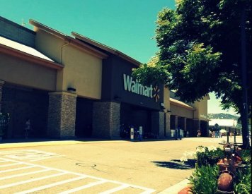 Walmart Supercenter 6.6 miles to the south east of Temecula dentist Temecula Ridge Dentistry