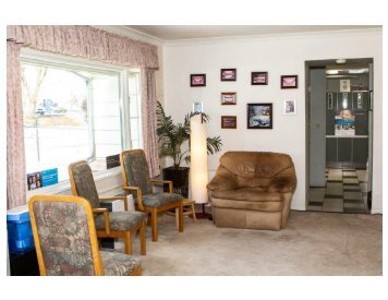 Comfy waiting area with great outside view at John Day Smiles Virginia L. McMillan, DDS