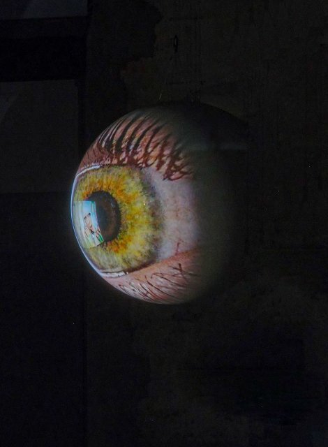 Ausstellungskatalog Tony Oursler "SPECULAR" vom Kunstraum Dornbirn