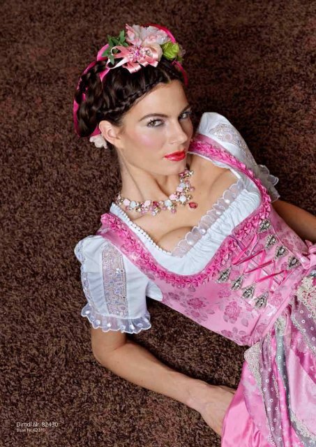 Krüger Dirndl - Manufaktur H/W im Dirndl Shop